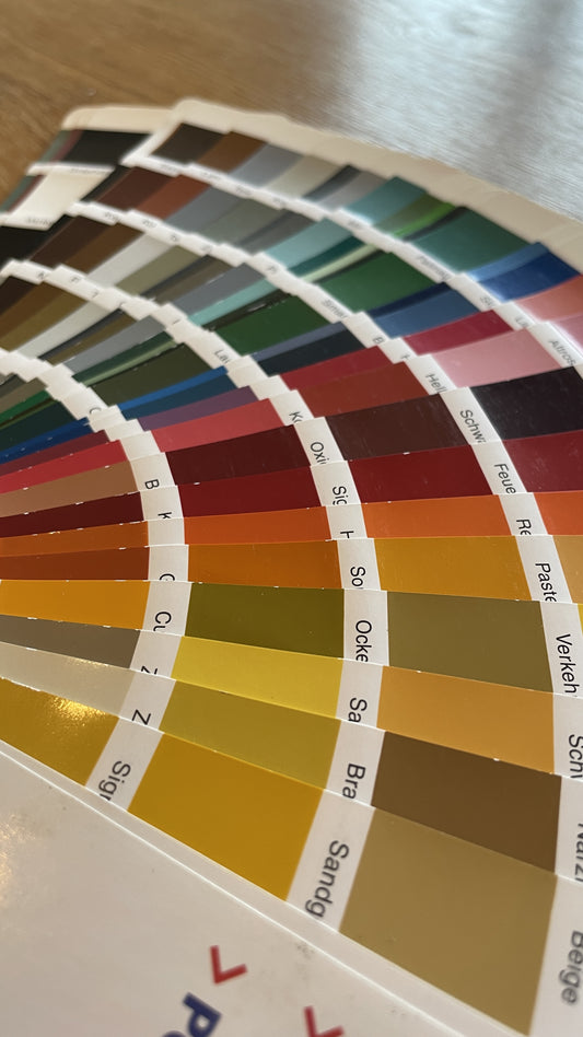 Die passende Farbe für deine Billy Tür