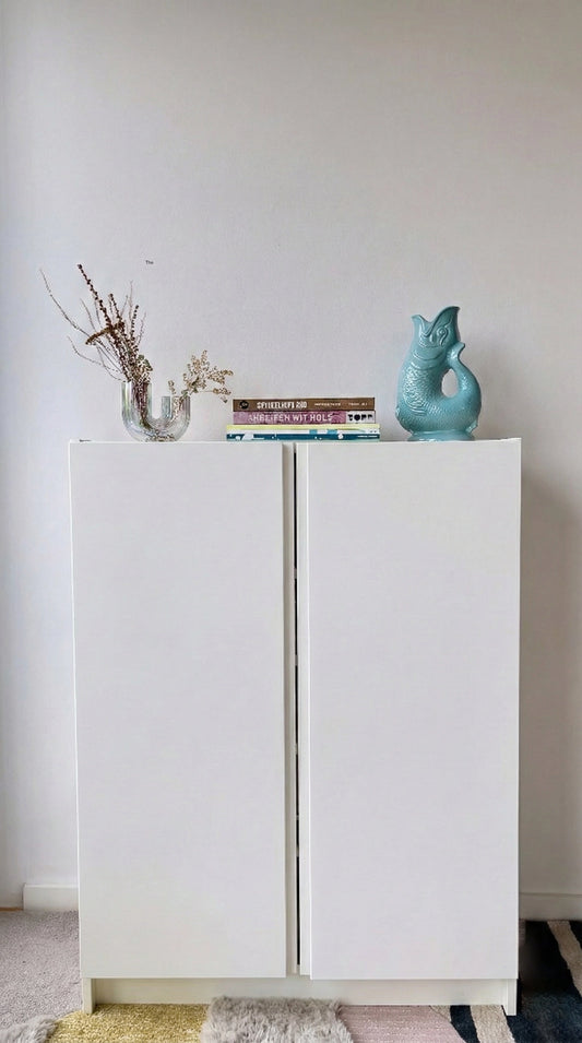 glatte Tür mit integriertem Griff