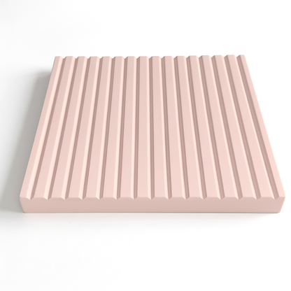 vertikal geriffelte Tür